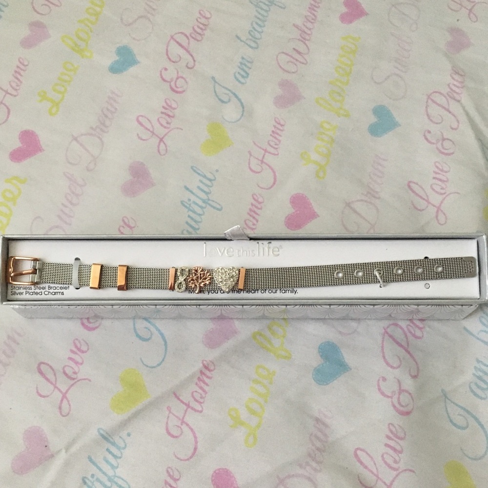 Bracelet